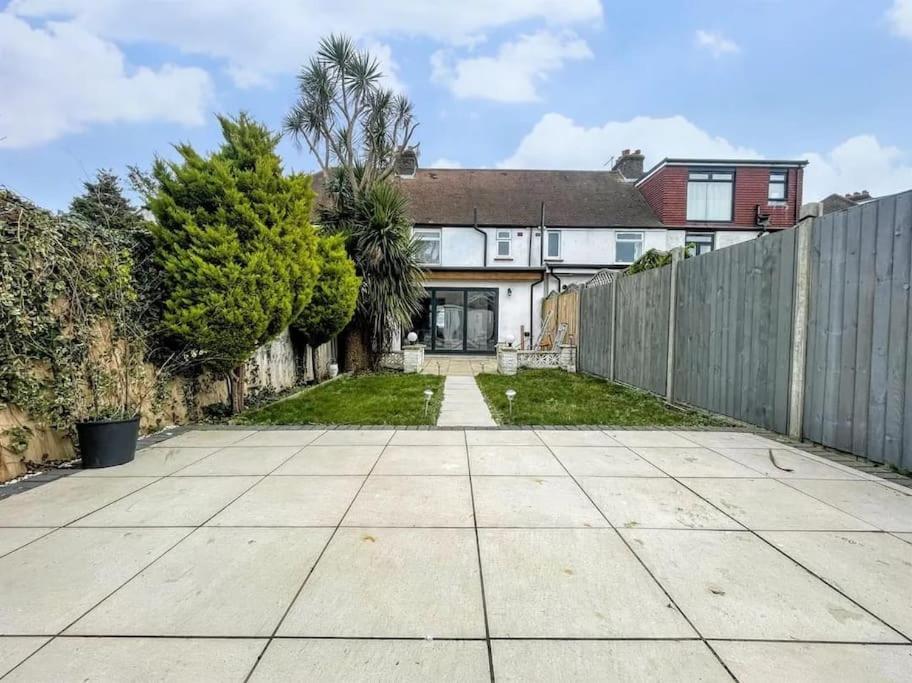 Beautiful Bright Three Bedroom House In Brighton And Hove With Free Parking Zewnętrze zdjęcie